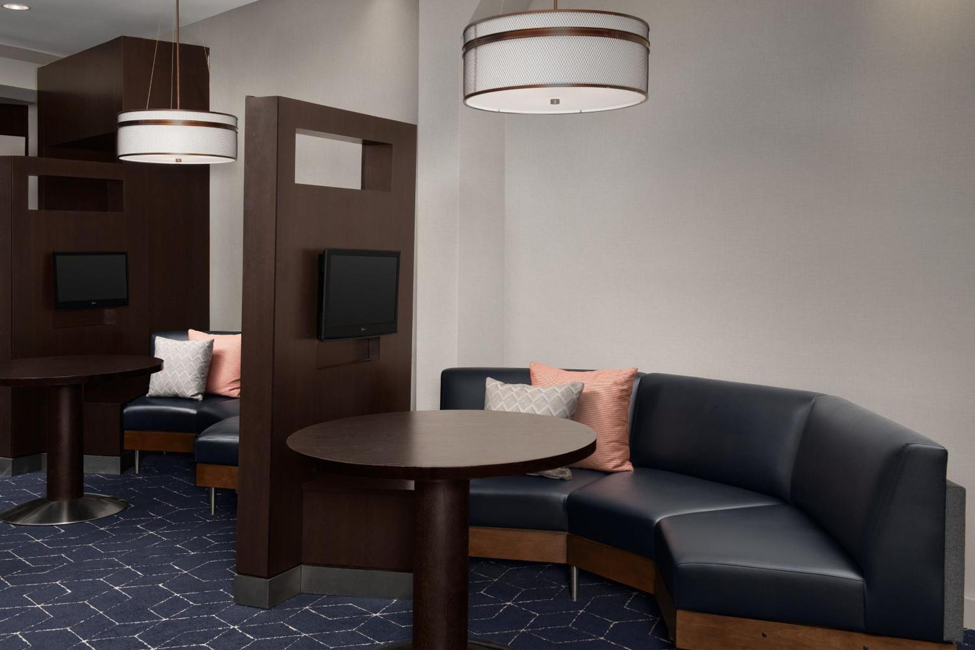 Hotel Courtyard By Marriott Syracuse Downtown At Armory Square Esterno foto
