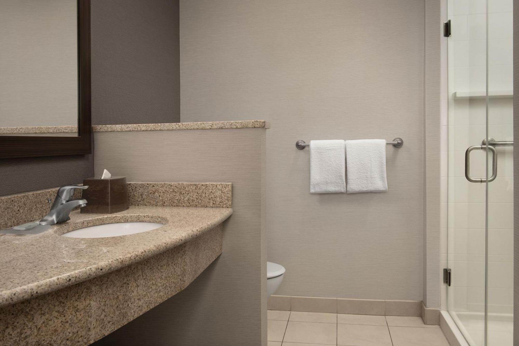 Hotel Courtyard By Marriott Syracuse Downtown At Armory Square Esterno foto