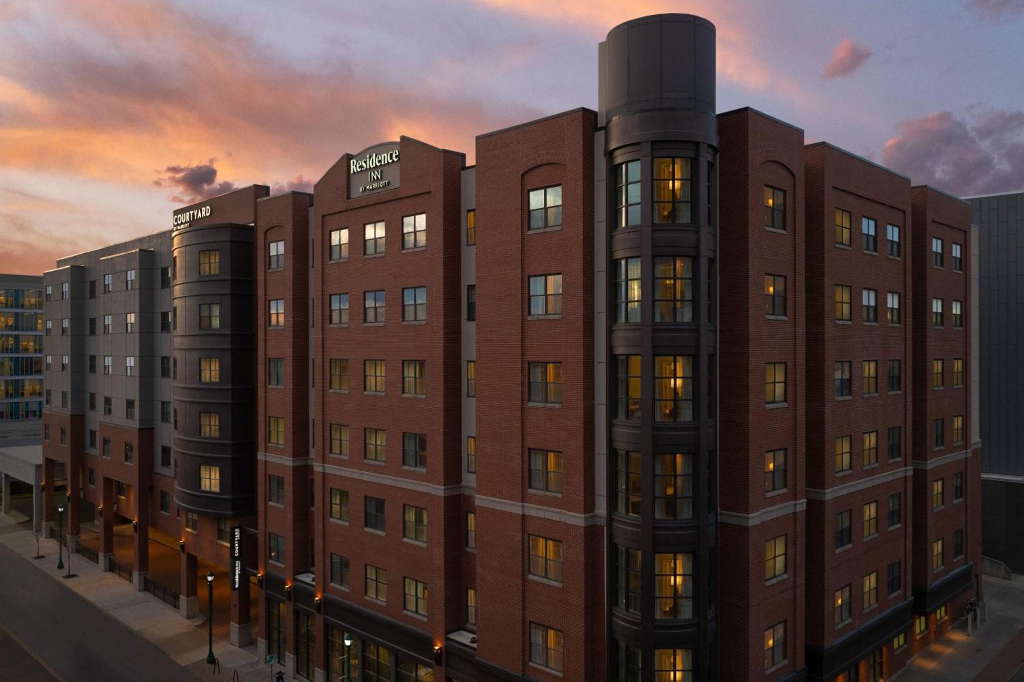 Hotel Courtyard By Marriott Syracuse Downtown At Armory Square Esterno foto